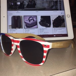 💸2/$20 Sale💸 Serengetee American Flag Sunglasses